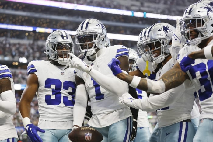 Sep 17, 2023; Arlington, Texas, USA; Dallas Cowboys safety Jayron Kearse (1) celebrates making an interception along with his teammates in the fourth quarter against the New York Jets at AT&T Stadium.